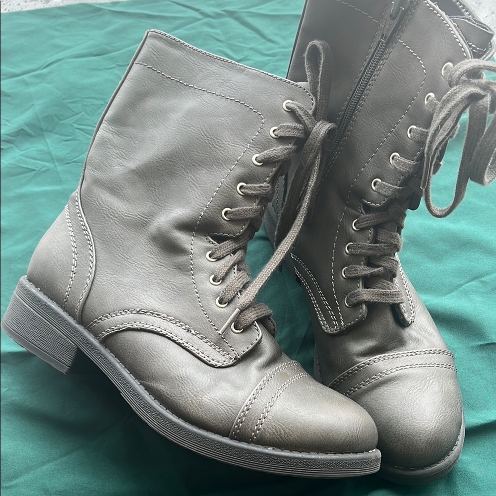 Arizona Jean Company Gray Combat Moto Boots